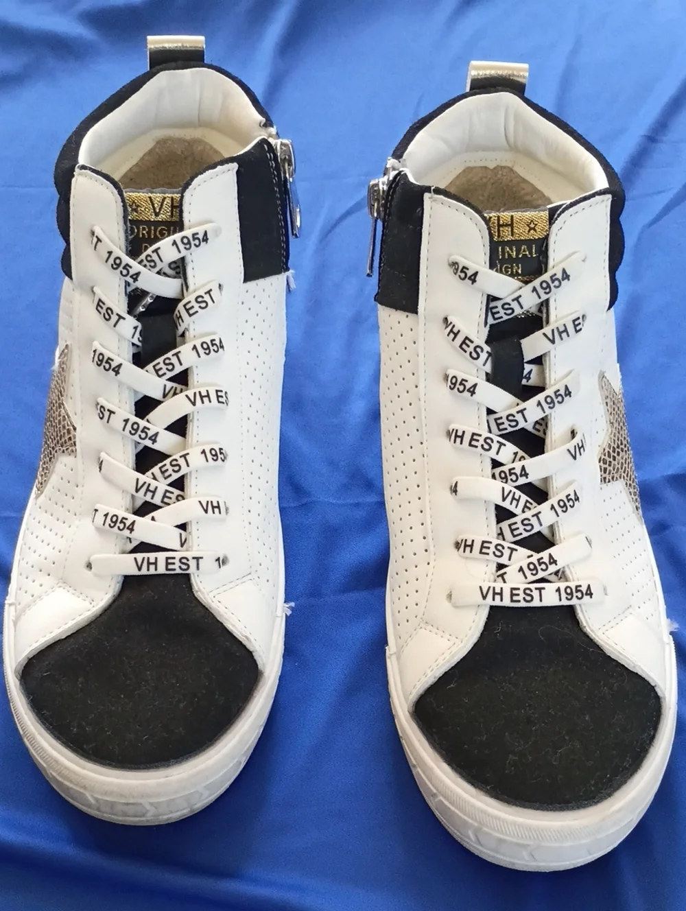 Vintage Havana White High-Top Sneakers with Black Toe and Gold Star Accent